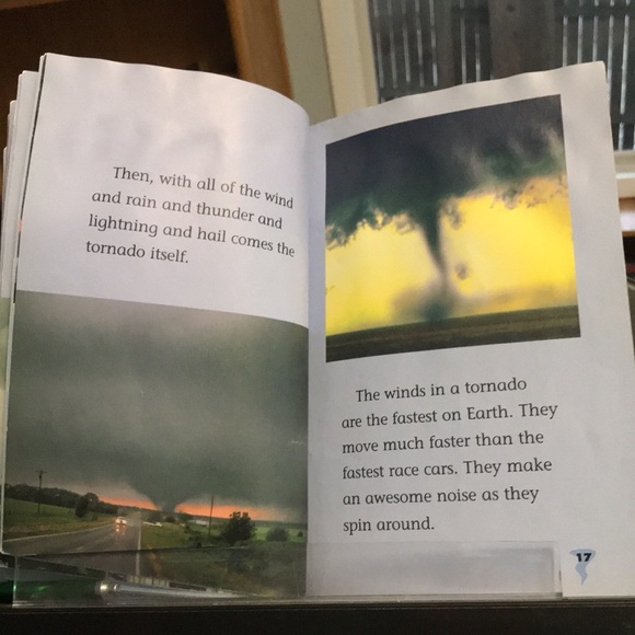“ tornadoes” Scholastic science readers level 1 - Picture 7 of 14